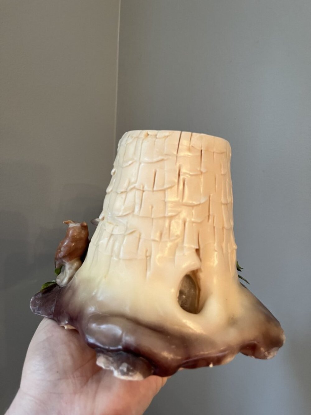 Middle Earth Candle Shop 1970s Sculpted Wax Woodland Tree Stump Candle With Deco - Picture 5 of 9